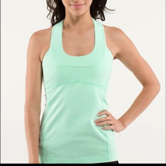 lululemon athletica Tops - Lululemon scoop neck tank size 4